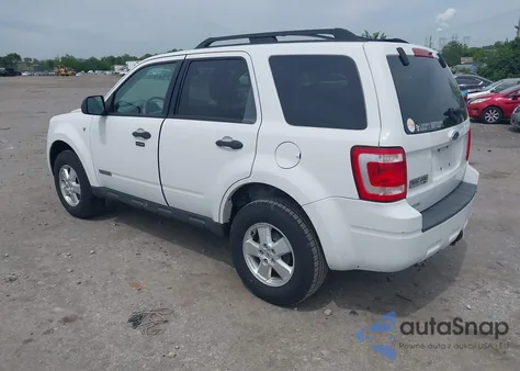 2008 Ford Escape Xlt z USA, uszkodzony, nr VIN 1FMCU93128KD21639